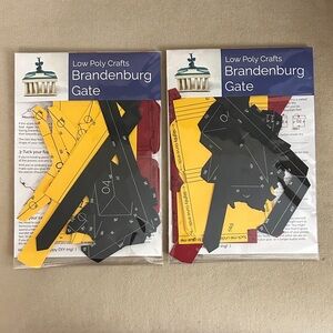 2 Low Poly Crafts Berlin Brandenburg Gate Kits